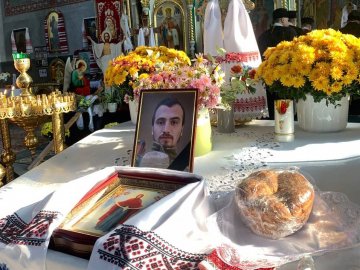 На Волині перепоховали Героя Івана Павлишина, який загинув сім місяців тому. ФОТО