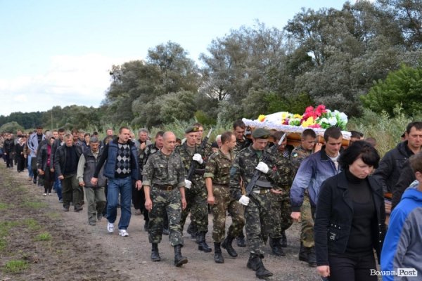 На Волині поховали бійця 51-ої бригади. ФОТО