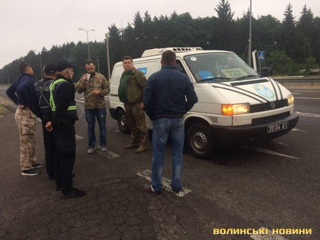 На Волинь привезли тіло загиблого на Сході Героя. ФОТО