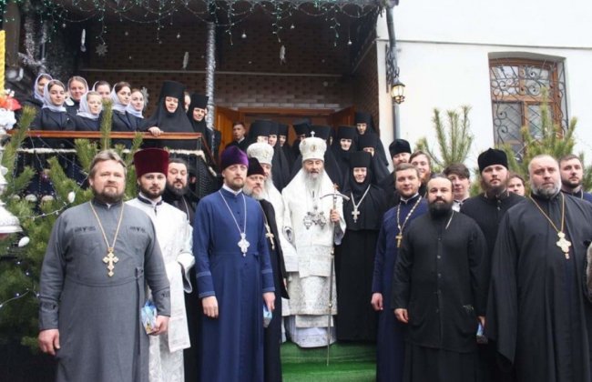 Онуфрій очолив богослужіння у жіночому монастирі на Волині. ФОТО