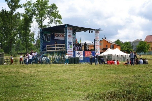 Луцький гурт три дні «підривав» Західну Україну. ФОТО