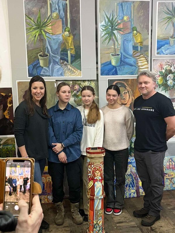 Волонтери зі США відвідали художню школу в Луцьку