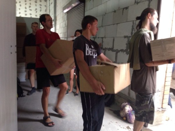 Волинським бійцям відправили 20 тонн допомоги. ФОТО