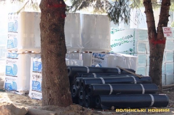 У Луцьку триває будівництво нового спортивного гіганта. ФОТО. ВІДЕО* 