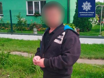 Зайшов у будинок і попросив води: волинянин зухвало пограбував жінку