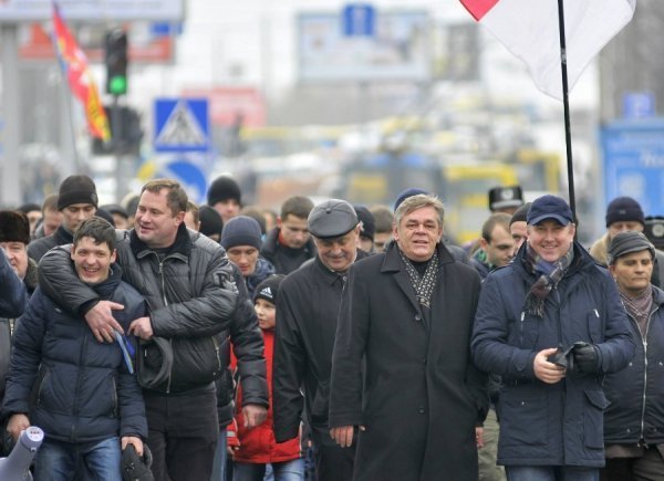 Луцьк. Віче і марш Майдану. ФОТО