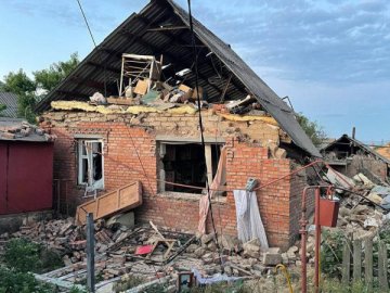 Російські окупанти обстріляли Нікополь, поранення отримав чоловік