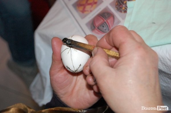 У Луцьку почали готувати подарунки до Великодня. ФОТО