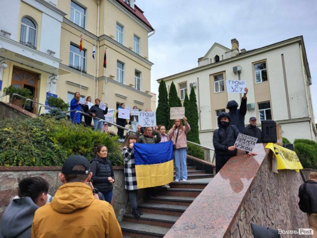 Дрони чи дороги? Що в пріоритеті у бюджетах Луцька, Володимира, Нововолинська та Ковеля