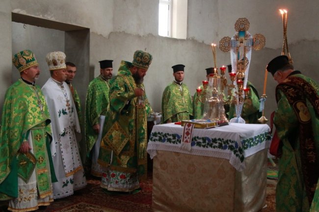 Владика Михаїл очолив святкову службу в луцькому храмі. ФОТО