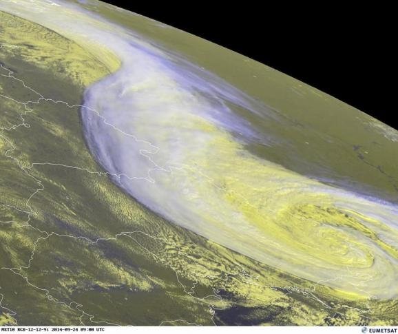 В мережі з'явився знімок українського урагану з космосу 