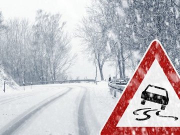 Водіїв Волині попередили про ожеледицю на дорогах