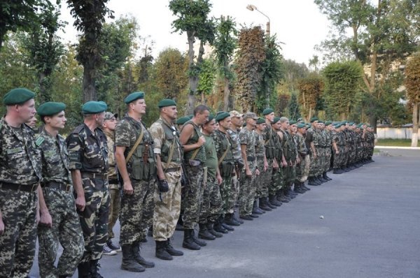 Луцькі прикордонники повернулись зі Сходу. ФОТО