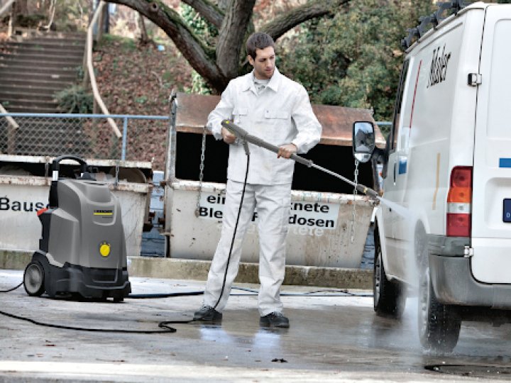 Гаряча мийка на підприємстві: коли без підігріву води не обійтися 