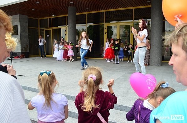 У Луцьку почали збір речей для знедолених. ФОТО