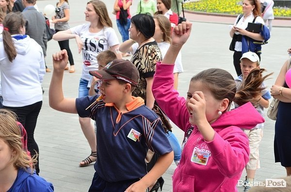 У Луцьку почали збір речей для знедолених. ФОТО