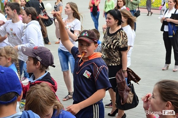 У Луцьку почали збір речей для знедолених. ФОТО