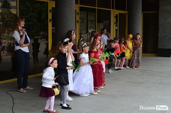 У Луцьку почали збір речей для знедолених. ФОТО