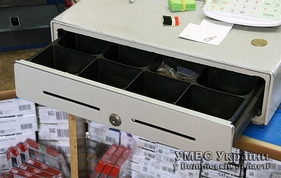 У Луцьку пограбували цигарковий кіоск