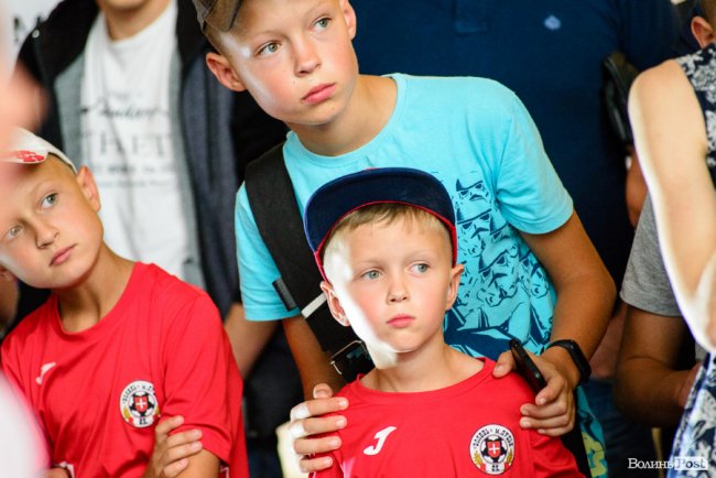 Лучан знайомили з новими гравцями «Волині». ФОТО