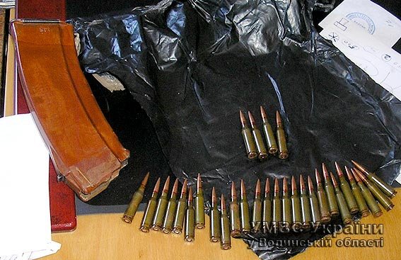 У Нововолинську нероба розгулював із торбою патронів. ФОТО