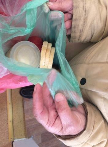 У місті на Волині припинять годувати гарячими обідами нужденних