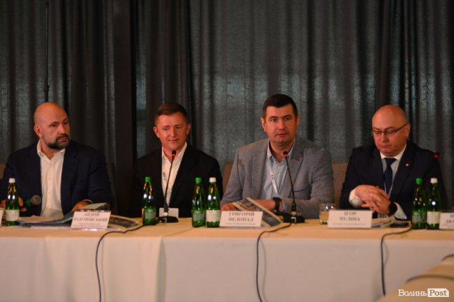 Чотири луцькі забудовники вступили до Конфедерації будівельників України. ФОТО