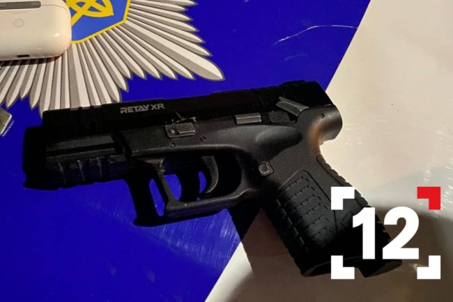 Стрілянина у Луцьку: затримали двох людей з пістолетами. ФОТО. ВІДЕО