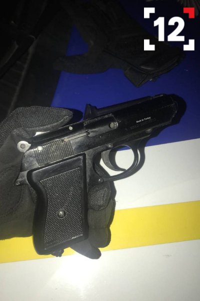 Стрілянина у Луцьку: затримали двох людей з пістолетами. ФОТО. ВІДЕО
