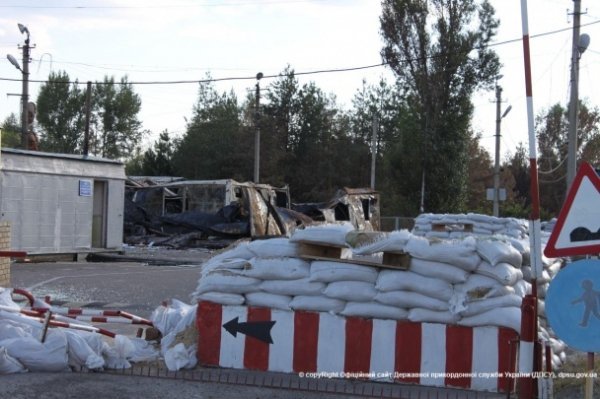Прикордонники своїми силами зводять «стіни Коломойського». ФОТО