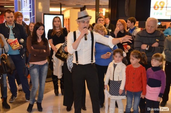 «Попелюшка»: у Луцьку показали старі казки в новому форматі. ФОТО