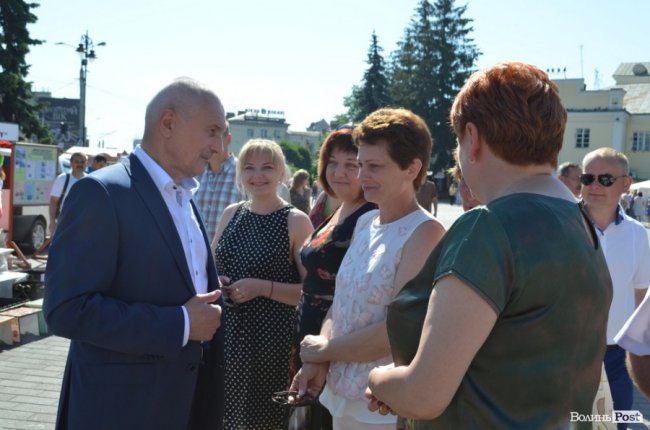 Із піснями та вітаннями: у Луцьку - обласне свято профтехосвіти. ФОТО