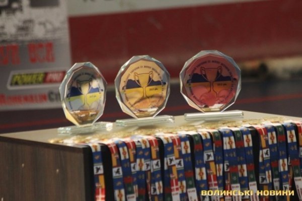 У Луцьку позмагалися найсильніші пауерліфтери. ФОТО