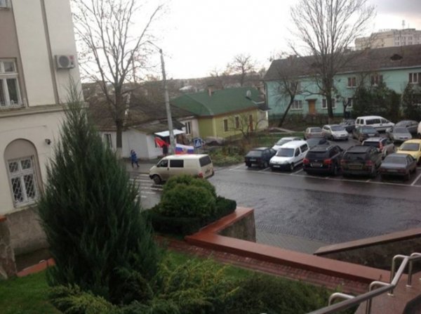 Фото Олександра Пизи («Підараси святкують перемогу???» – підписав фото Пиза)