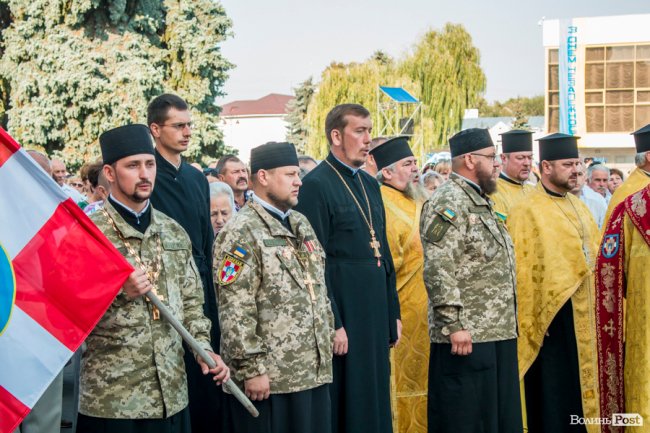 У Луцьку вшанували пам'ять загиблих воїнів АТО. ФОТО