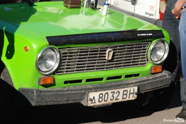 Один з керівників луцької міліції поштовхався з п'яними молодиками. ФОТО