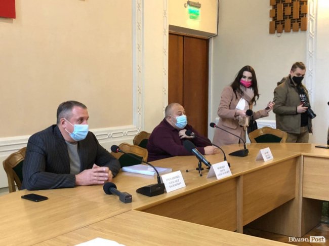 Як у Луцьку відбувався мітинг підприємців та про що говорили за зачиненими дверима. ФОТО 