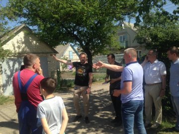 Активісти завадили незаконному розширенню «приватної території» в Луцьку