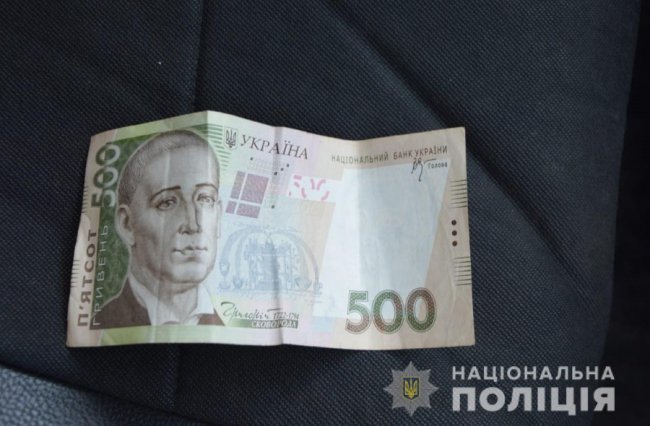 Не був вдома на самоізоляції: волинян хотів «відмазатися» від поліцейських хабарем