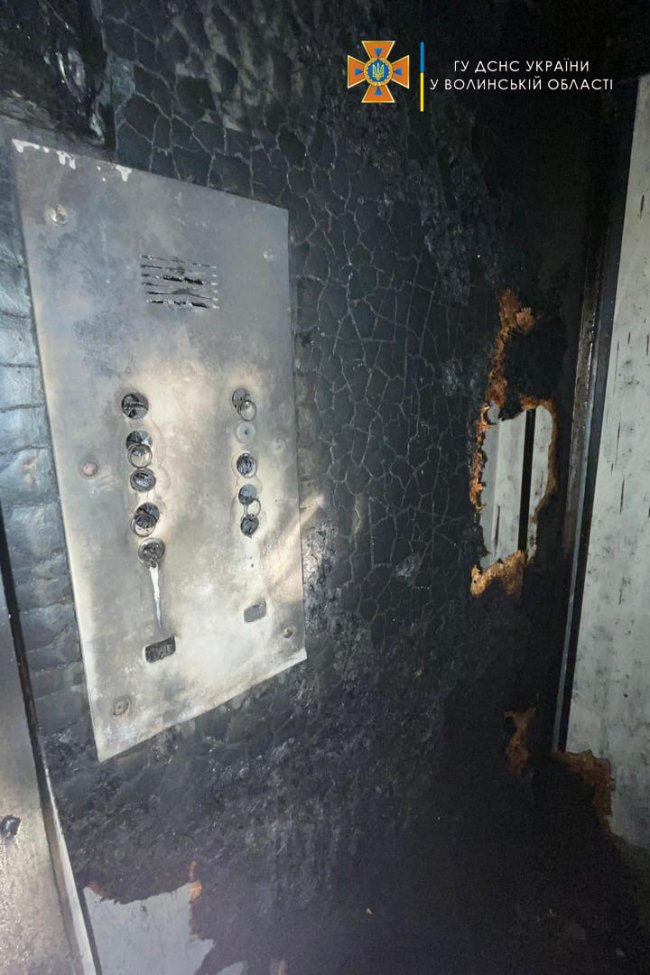 У Луцьку горіла 9-поверхівка: евакуювали шістьох людей