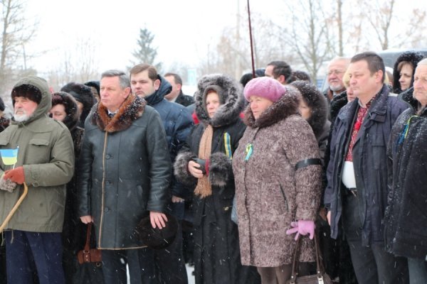 Луцьк вшанував Героїв Крут. ФОТО. ВІДЕО