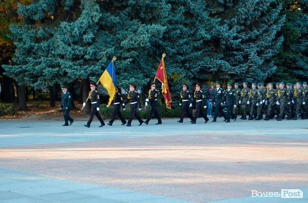 У Луцьку вшанували память тих, хто поклав життя за Україну. ФОТО
