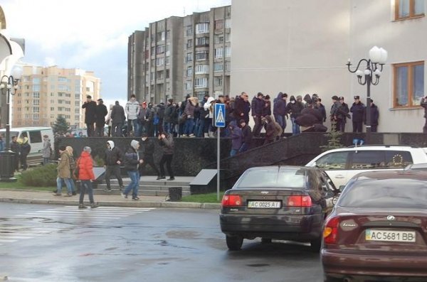 Другий день Нового Майдану у Луцьку. ФОТО