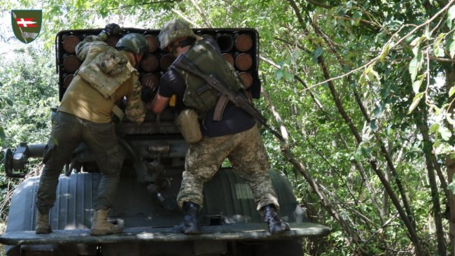 Воїни волинської бригади показали, як перезаряджають «Град». ФОТО 