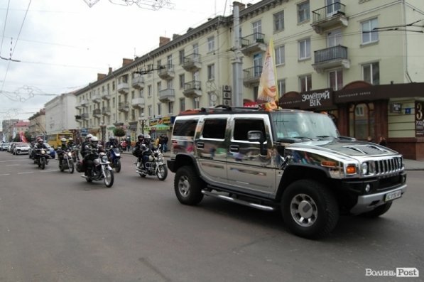  У Луцьку стартував автомотофестиваль AutoWESTern