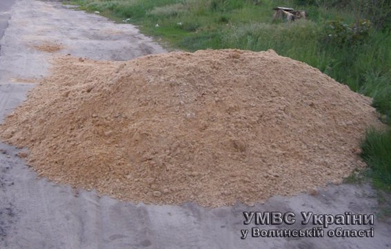 На Волині затримали пісок без документів. ФОТО