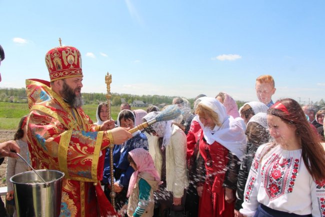 У селі на Волині вперше освятили храм. ФОТО