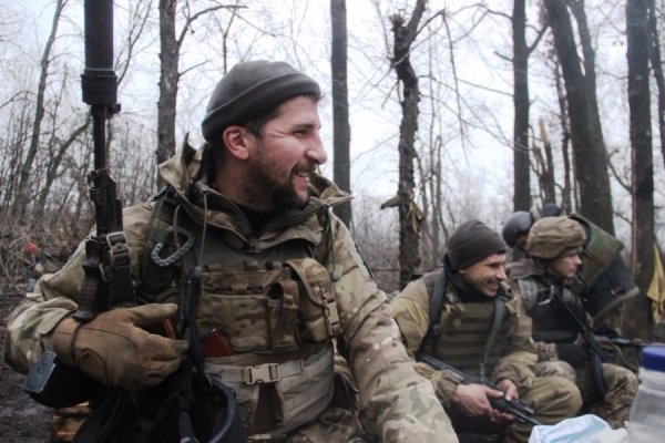 Режисер «Міняю жінку» змінив ефір на передову. ФОТО