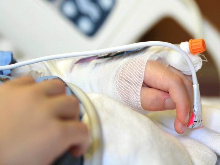 У Луцькому районі жінка з двома немовлятами захворіли на лістеріоз: одна дитинка померла