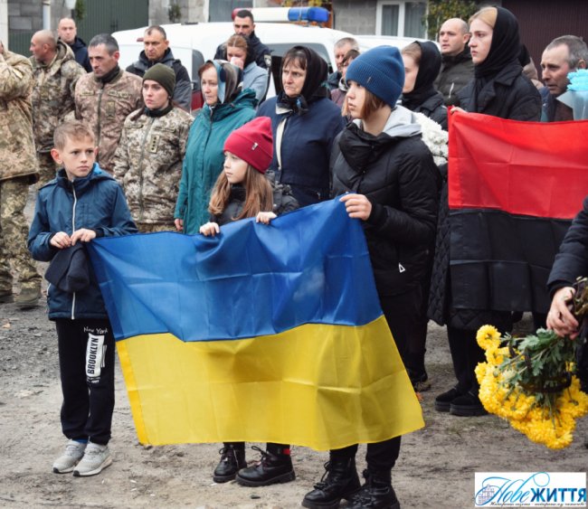 На Волині попрощалися з Героєм Ігорем Савчуком, який півтора року вважався зниклим безвісти